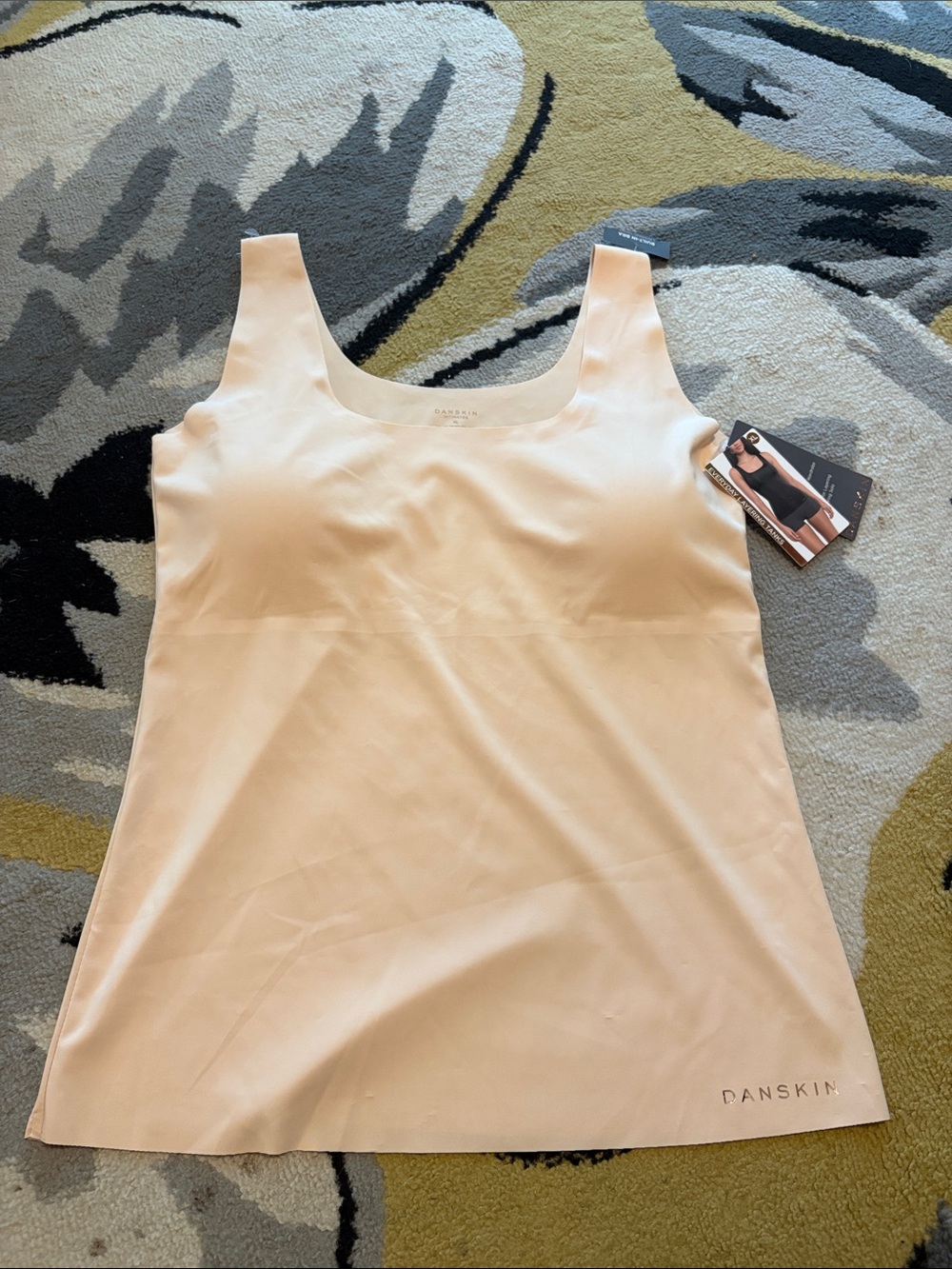 Danskin tan cream Scoop Neck Camisole